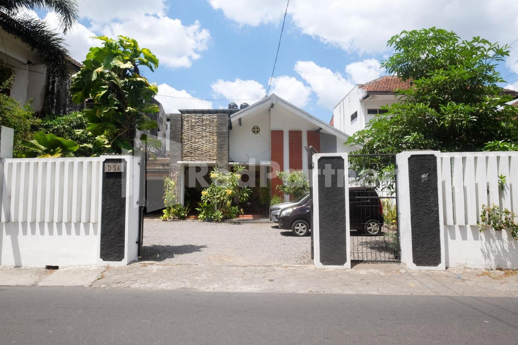 Ndliman House Near Ugm Jogja Mitra Reddoorz Hotel Kejayan Exterior foto