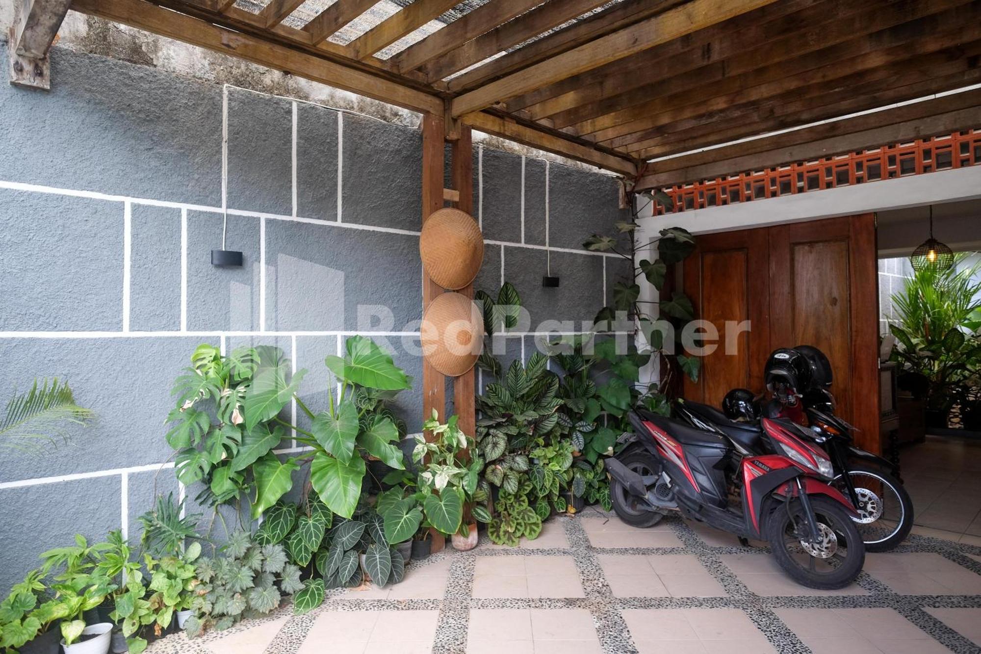 Ndliman House Near Ugm Jogja Mitra Reddoorz Hotel Kejayan Exterior foto