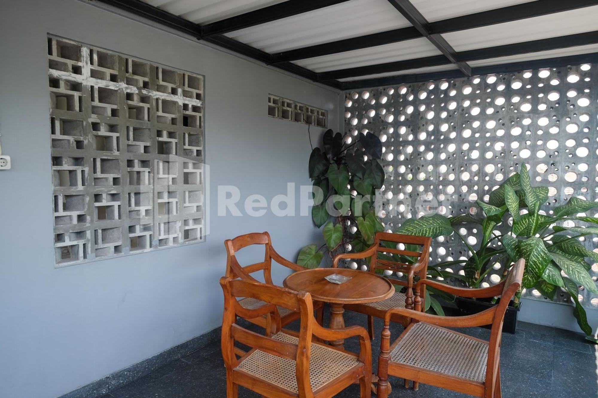 Ndliman House Near Ugm Jogja Mitra Reddoorz Hotel Kejayan Exterior foto